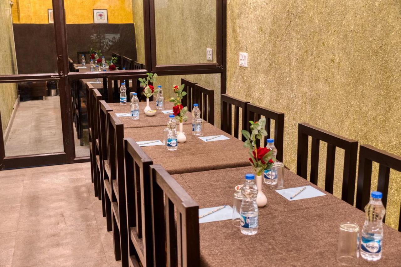 The Walnut Creek Hotel Bhimtal Exterior photo